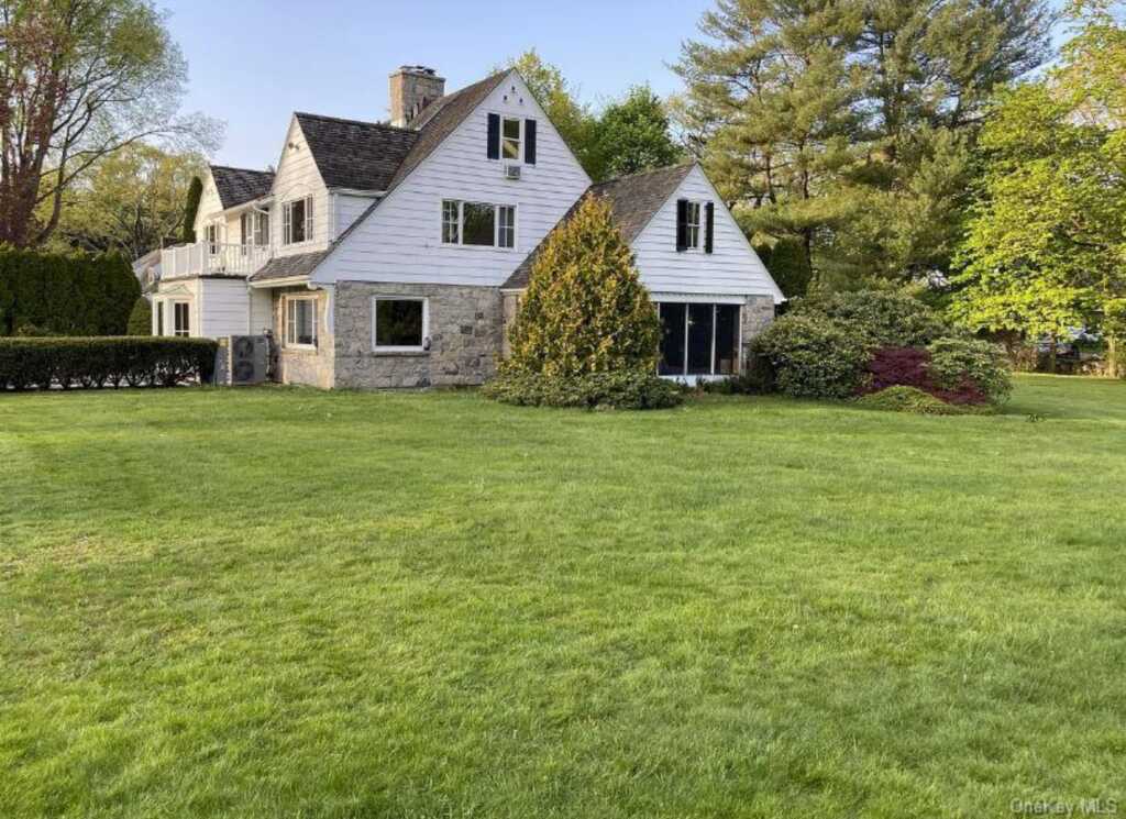 18 Lincoln Avenue, Rye, NY 10573 - Photo 4 of 31