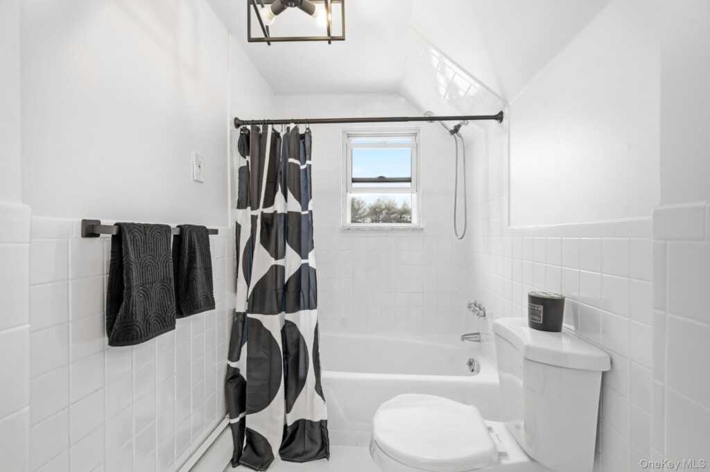 39 Lambert Lane, New Rochelle, NY 10804 - Photo 27 of 36