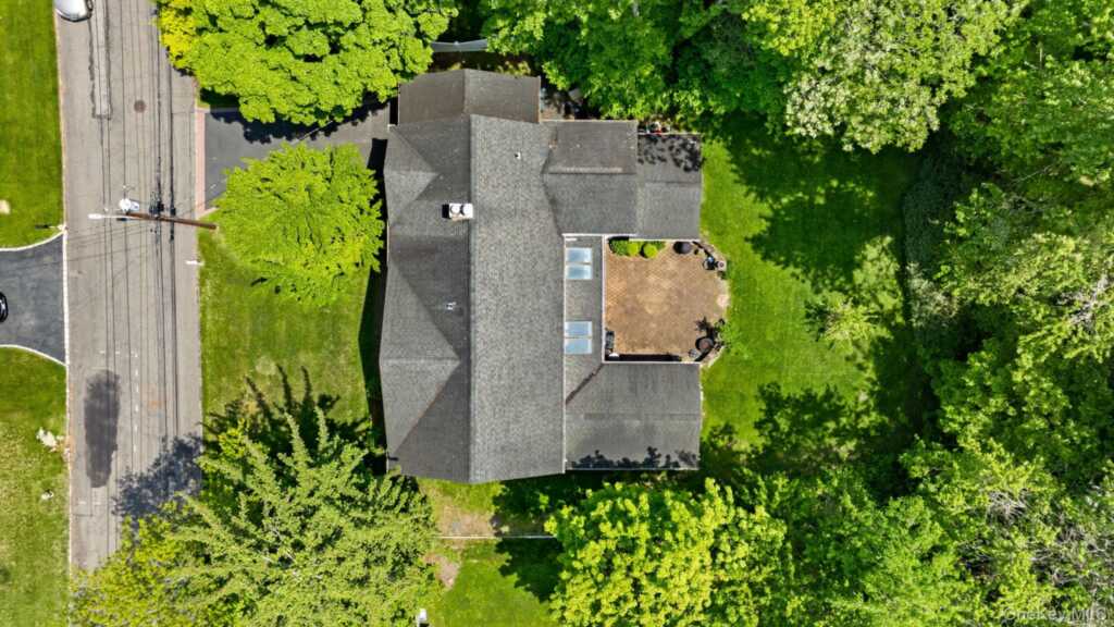 39 Lambert Lane, New Rochelle, NY 10804 - Photo 33 of 36