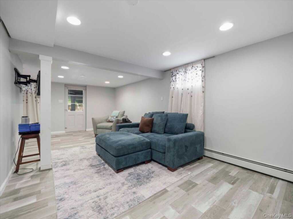 35 Hillside Avenue, Suffern, NY 10901 - Photo 24 of 43