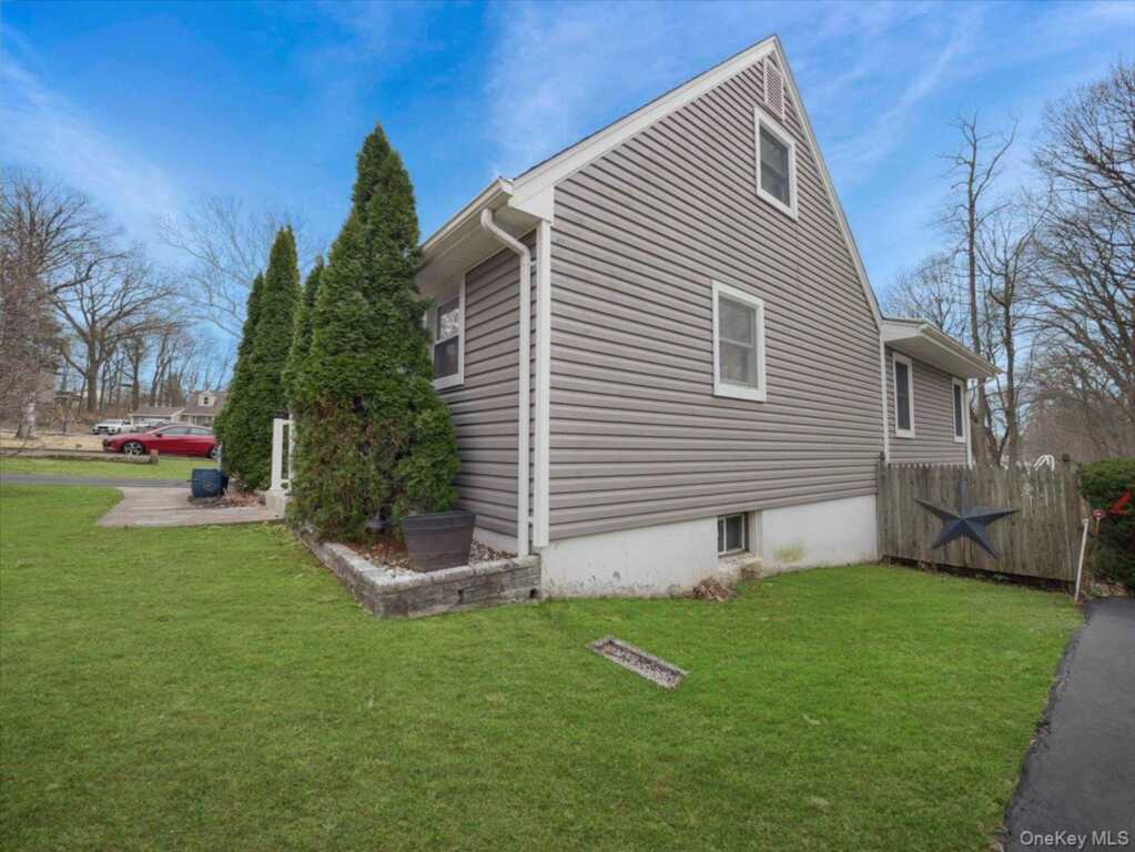 35 Hillside Avenue, Suffern, NY 10901 - Photo 30 of 43