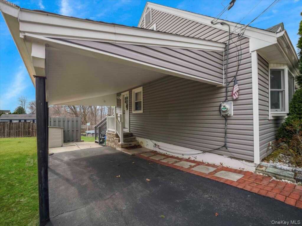 35 Hillside Avenue, Suffern, NY 10901 - Photo 32 of 43