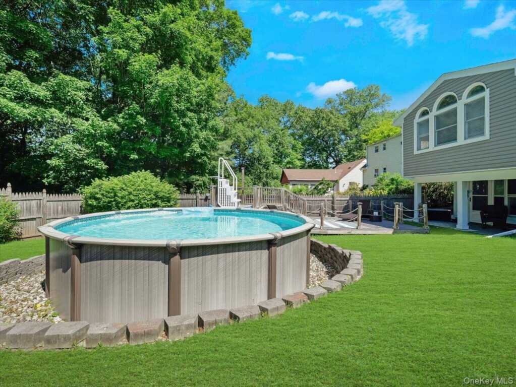 35 Hillside Avenue, Suffern, NY 10901 - Photo 38 of 43
