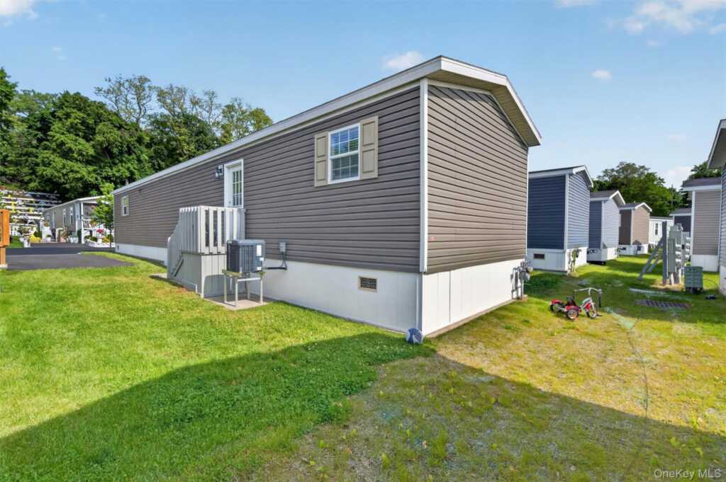 11 Windward Way, Stony Point, NY 10980 - Photo 14 of 15