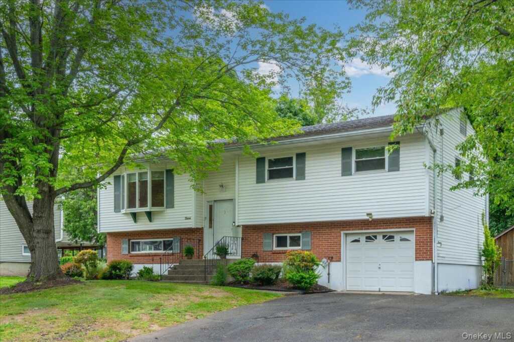 3 Wiles Drive, Stony Point, NY 10980