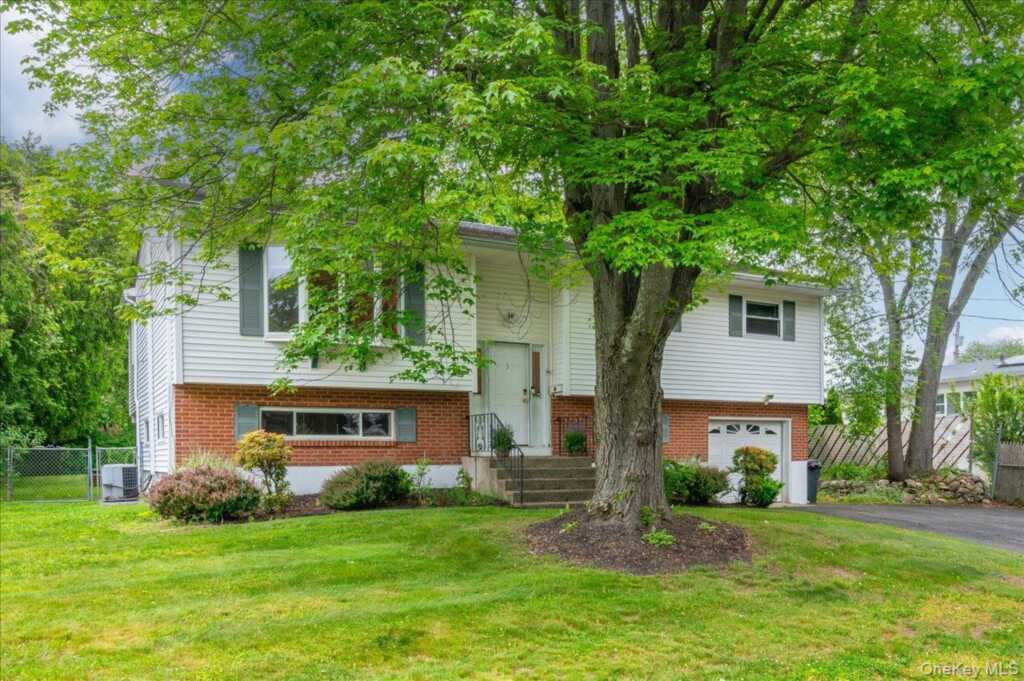 3 Wiles Drive, Stony Point, NY 10980 - Photo 2 of 41