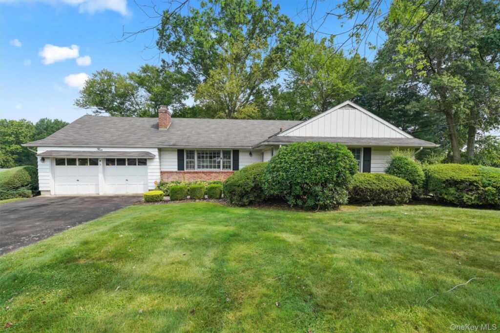 4 Lombardi Drive, New City, NY 10956