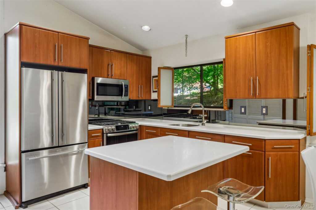 19 Rolling Way, New City, NY 10956 - Photo 23 of 50