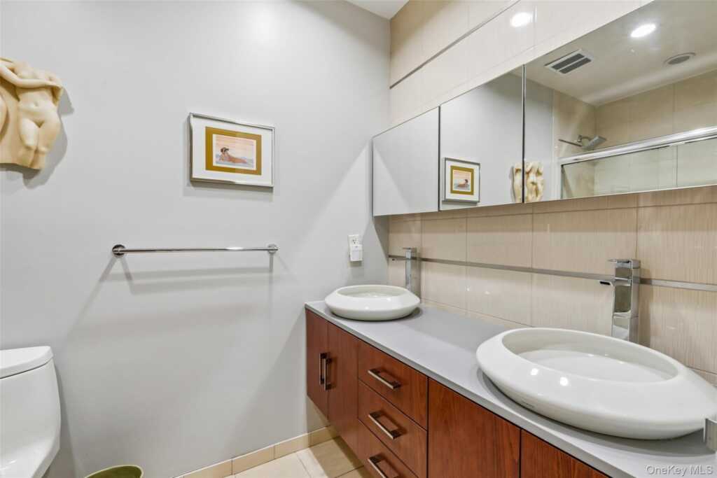 19 Rolling Way, New City, NY 10956 - Photo 25 of 50