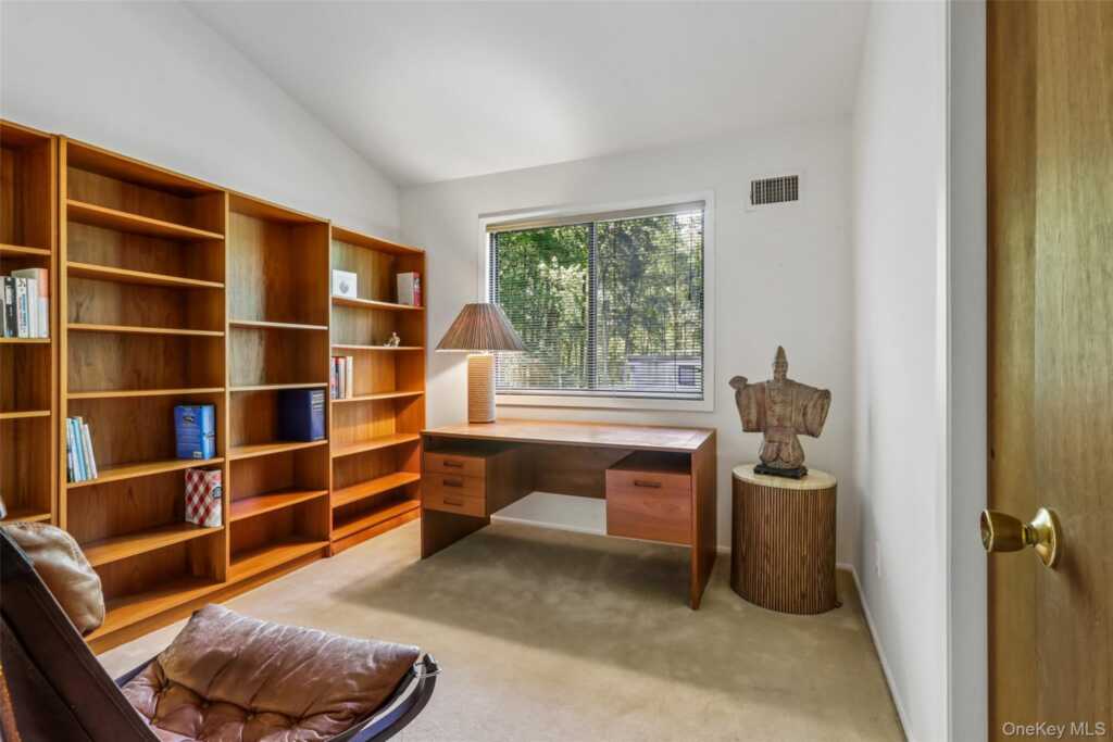 19 Rolling Way, New City, NY 10956 - Photo 34 of 50
