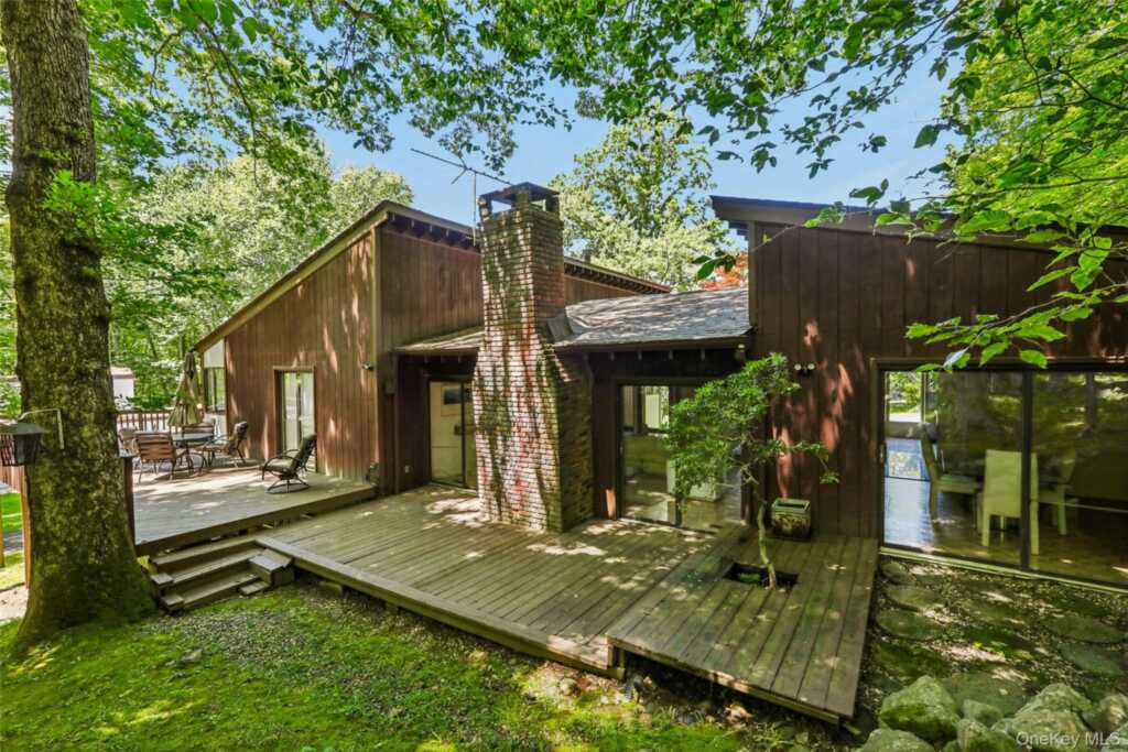 19 Rolling Way, New City, NY 10956 - Photo 45 of 50
