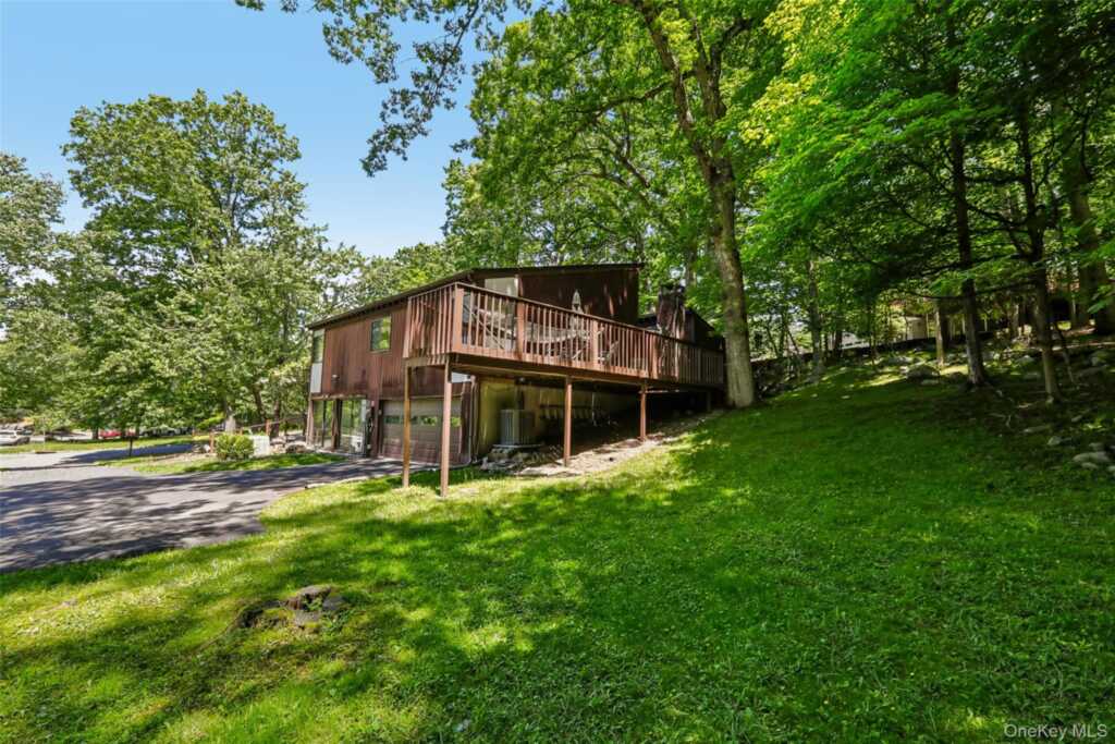 19 Rolling Way, New City, NY 10956 - Photo 48 of 50