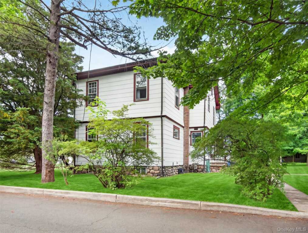 125 Wayne Avenue, Suffern, NY 10901 - Photo 24 of 27