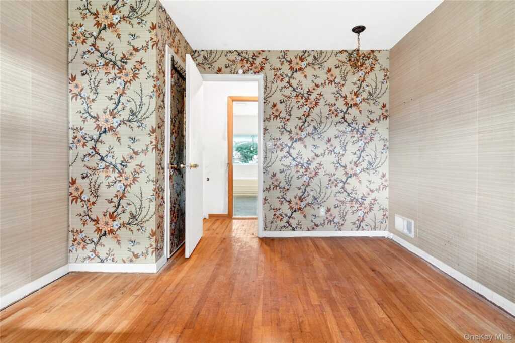 2 Forest Knoll Drive, Suffern, NY 10901 - Photo 25 of 31