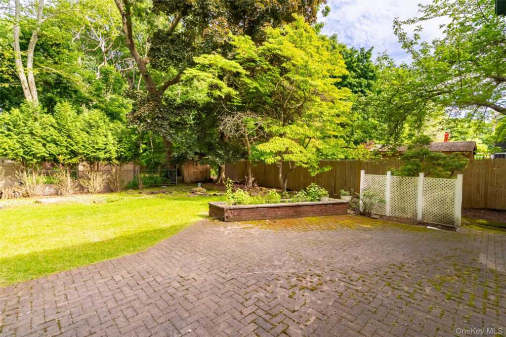 2 Forest Knoll Drive, Suffern, NY 10901 - Photo 30 of 31