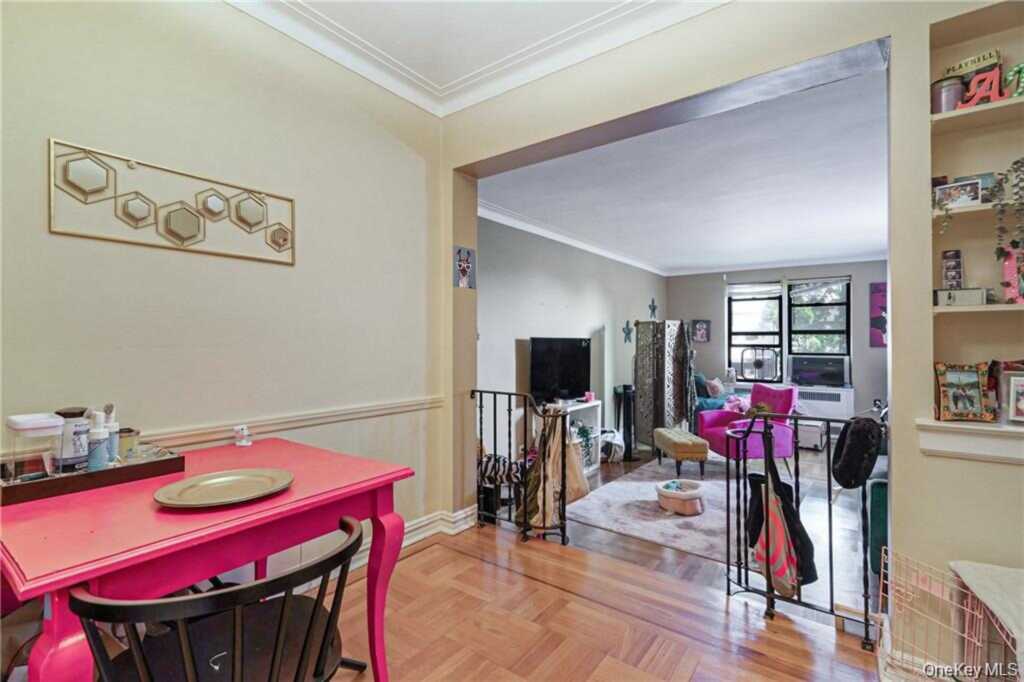 210 Martine Avenue, Unit #5G, White Plains, NY 10601 - Photo 4 of 13