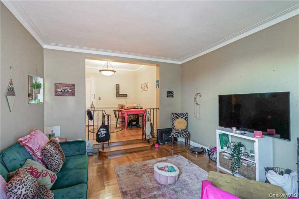 210 Martine Avenue, Unit #5G, White Plains, NY 10601 - Photo 6 of 13