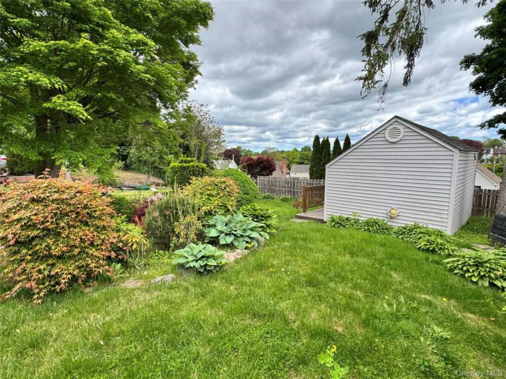 15 Orchard Parkway, White Plains, NY 10606 - Photo 22 of 24