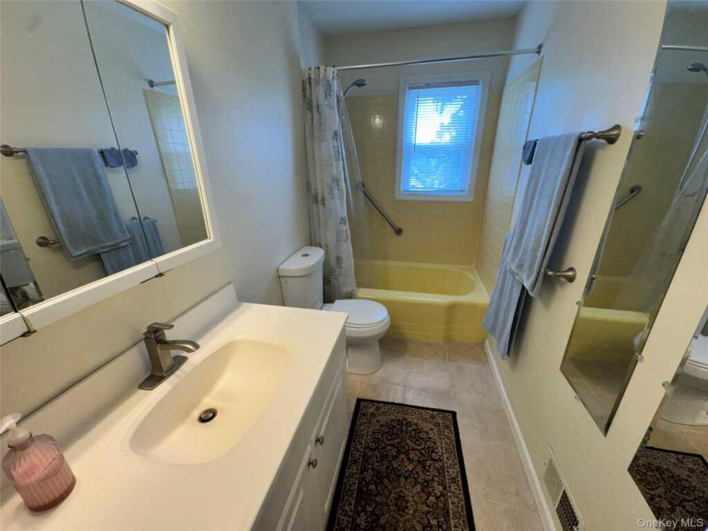 15 Orchard Parkway, White Plains, NY 10606 - Photo 8 of 24