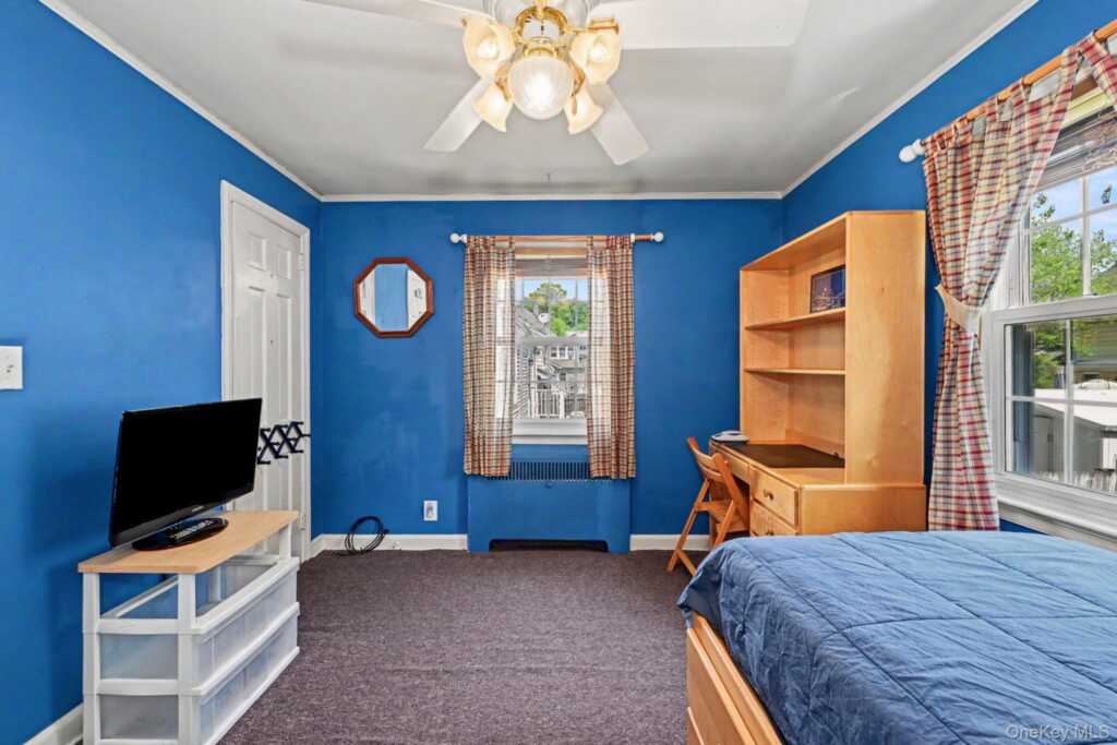 13 Lorenz Avenue, New Rochelle, NY 10801 - Photo 15 of 33