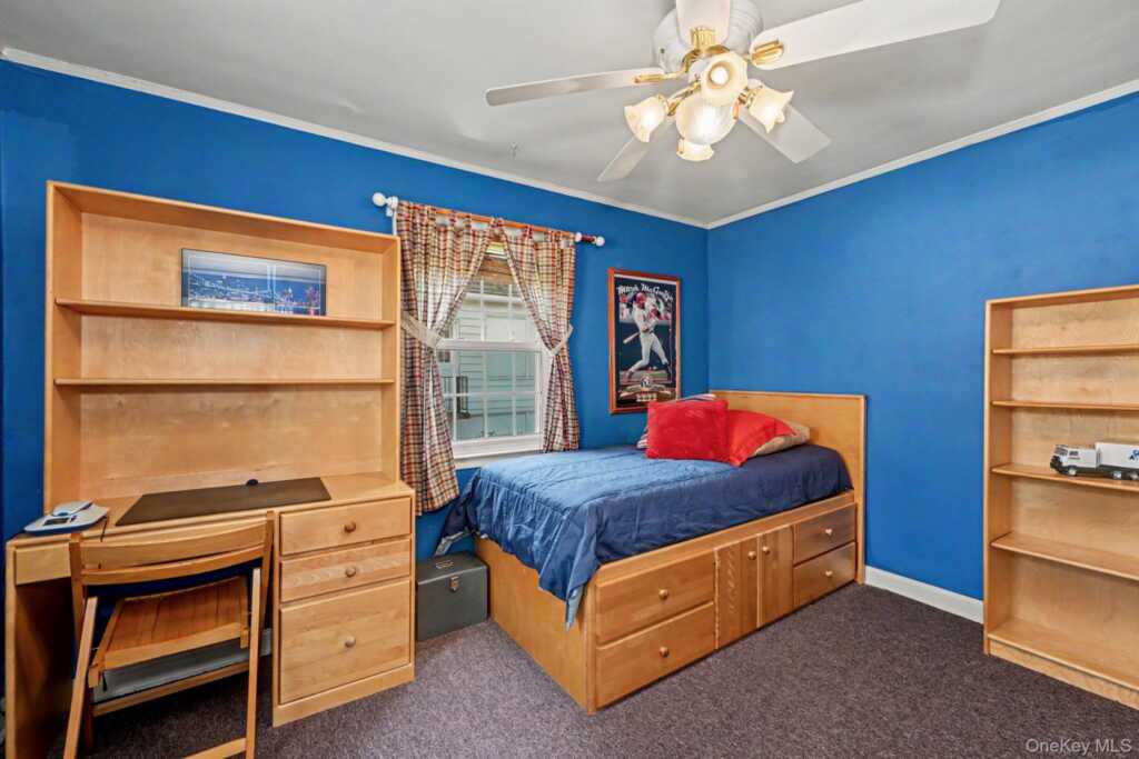 13 Lorenz Avenue, New Rochelle, NY 10801 - Photo 16 of 33