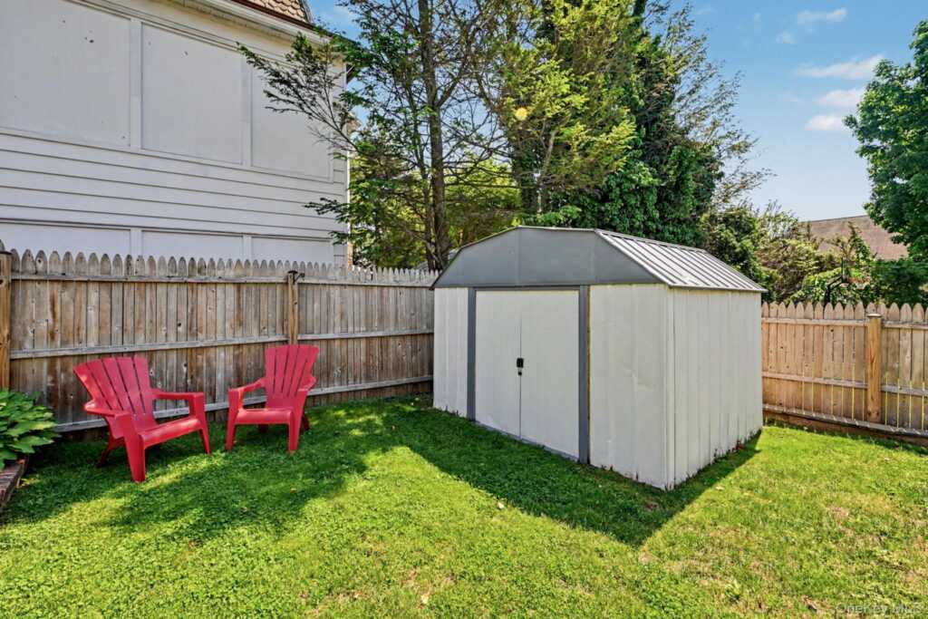 13 Lorenz Avenue, New Rochelle, NY 10801 - Photo 29 of 33