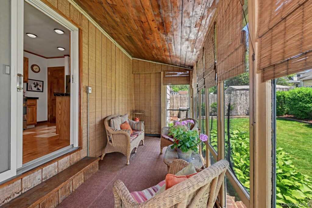 13 Lorenz Avenue, New Rochelle, NY 10801 - Photo 9 of 33