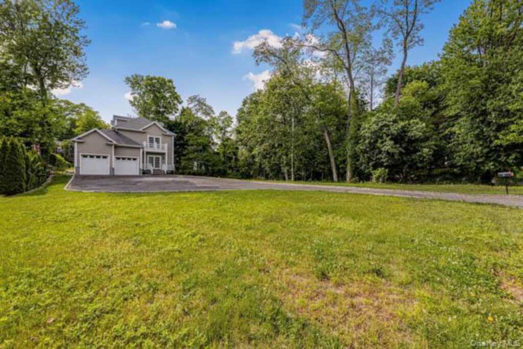 1 Kewanee Road, New Rochelle, NY 10804 - Photo 32 of 36