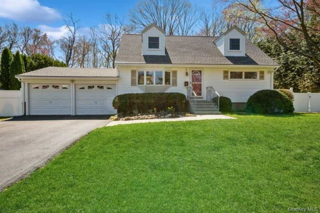 21 Short Hill Road, New City, NY 10956 - Photo 2 of 31