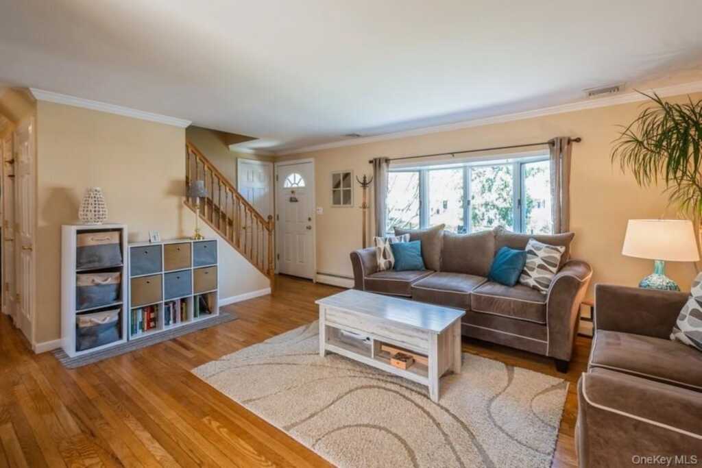 21 Short Hill Road, New City, NY 10956 - Photo 5 of 31