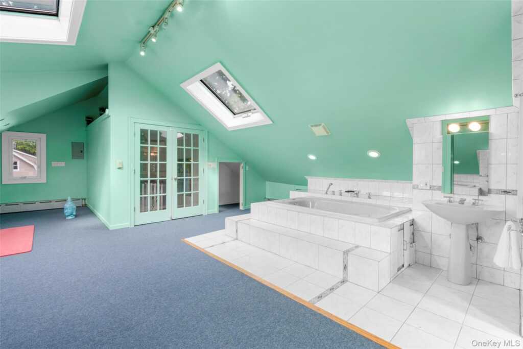197 Coligni Avenue, New Rochelle, NY 10801 - Photo 28 of 36