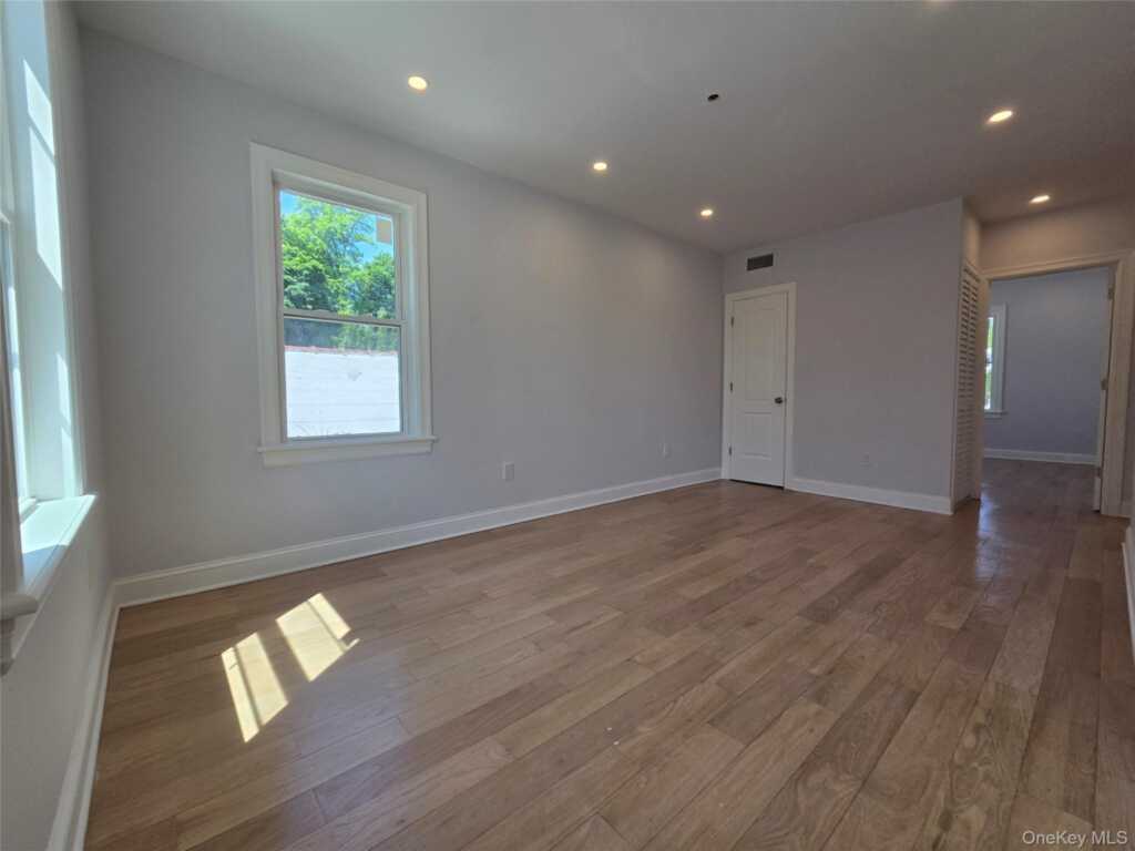 965 Main Street, Unit #2, New Rochelle, NY 10801 - Photo 6 of 12