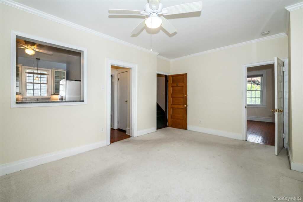 82 Clove Road, New Rochelle, NY 10801 - Photo 13 of 39