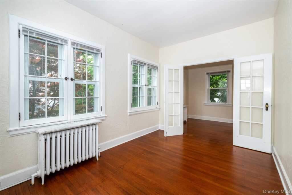82 Clove Road, New Rochelle, NY 10801 - Photo 21 of 39