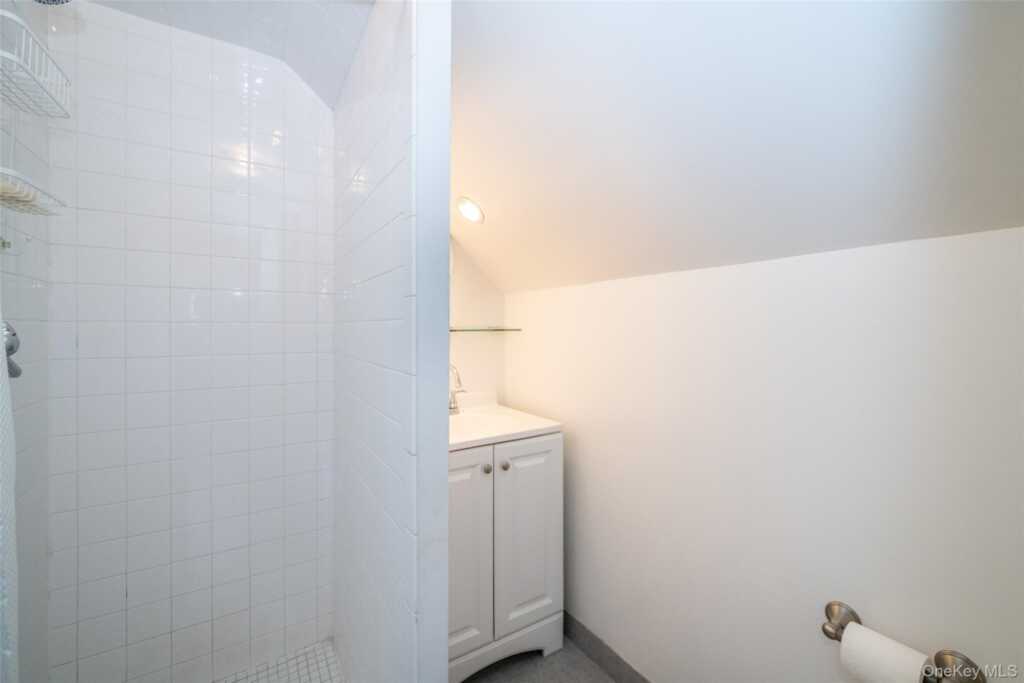82 Clove Road, New Rochelle, NY 10801 - Photo 30 of 39