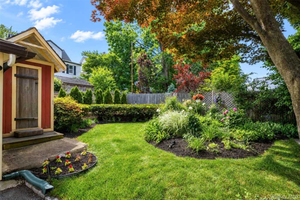 82 Clove Road, New Rochelle, NY 10801 - Photo 36 of 39