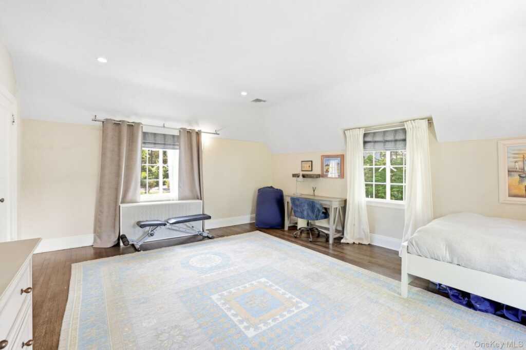 14 Overhill Road, New Rochelle, NY 10804 - Photo 30 of 50