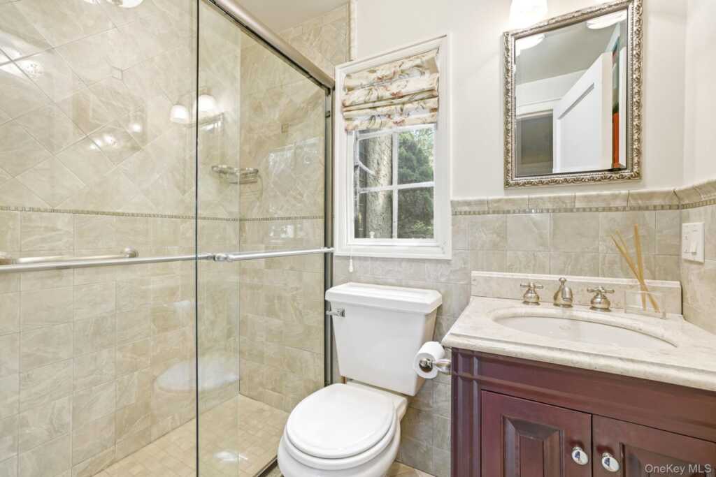 14 Overhill Road, New Rochelle, NY 10804 - Photo 37 of 50