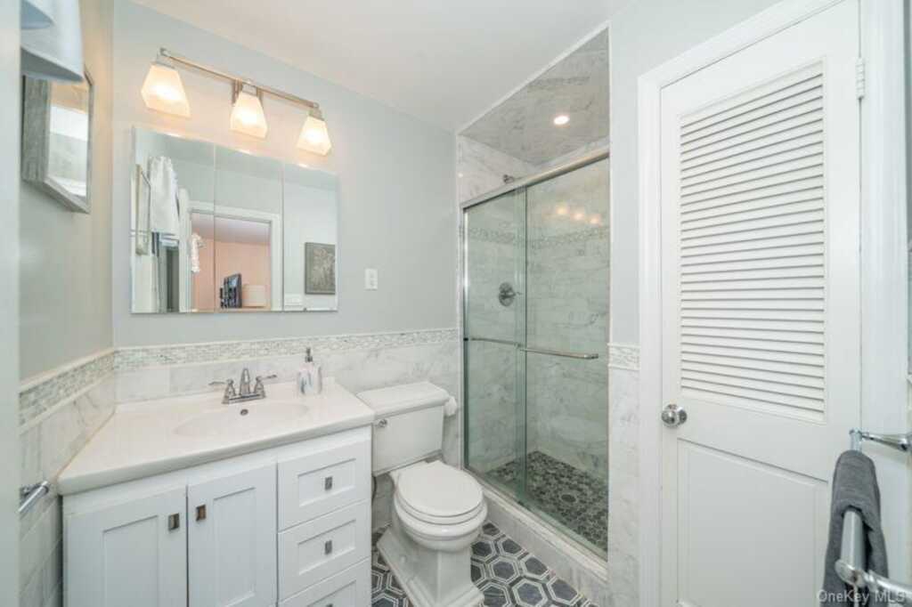 40 Hanson Lane, New Rochelle, NY 10804 - Photo 15 of 37