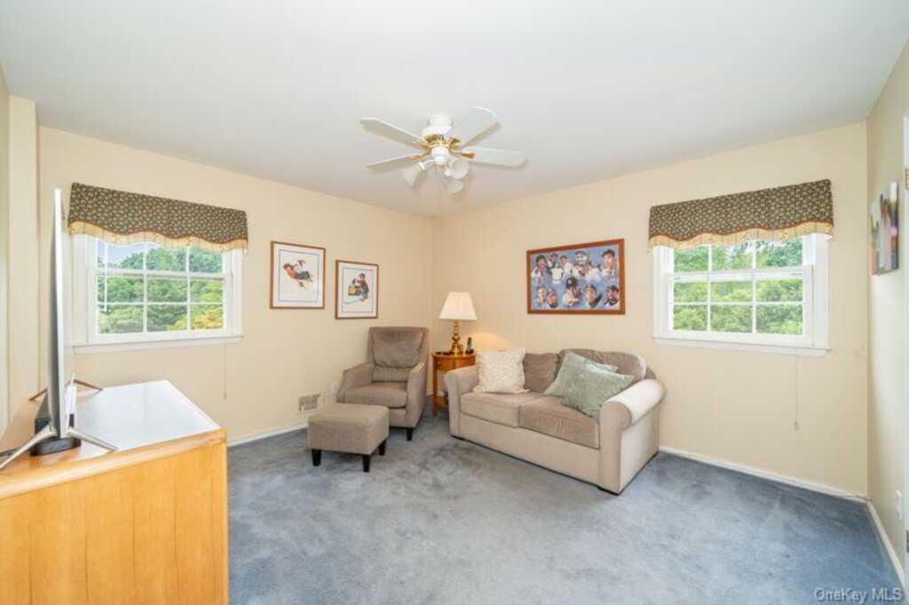 40 Hanson Lane, New Rochelle, NY 10804 - Photo 17 of 37