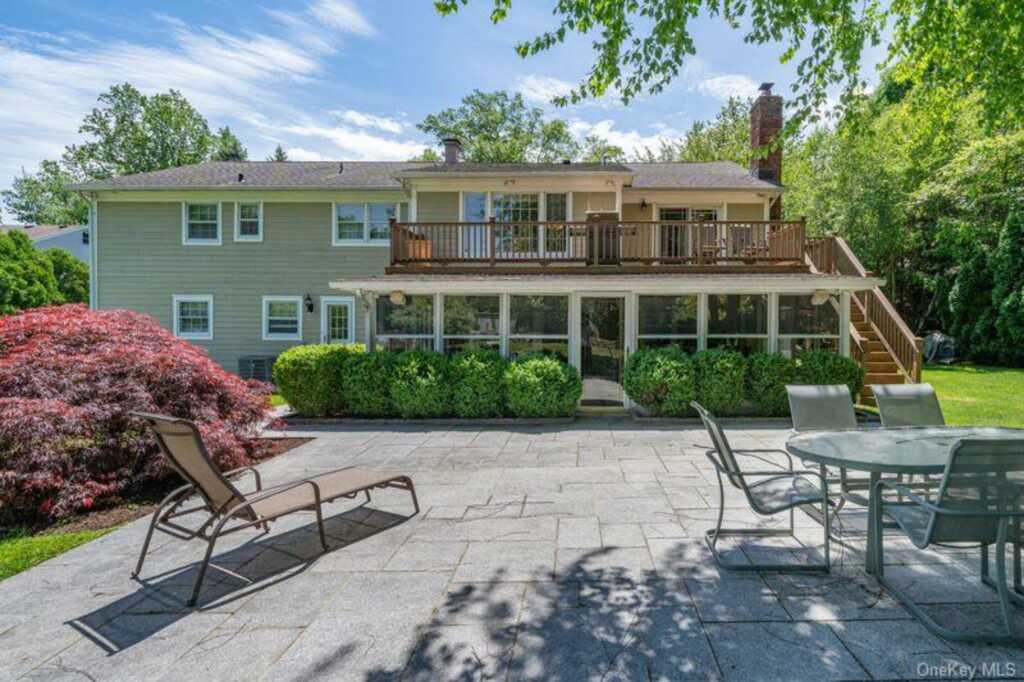40 Hanson Lane, New Rochelle, NY 10804 - Photo 29 of 37