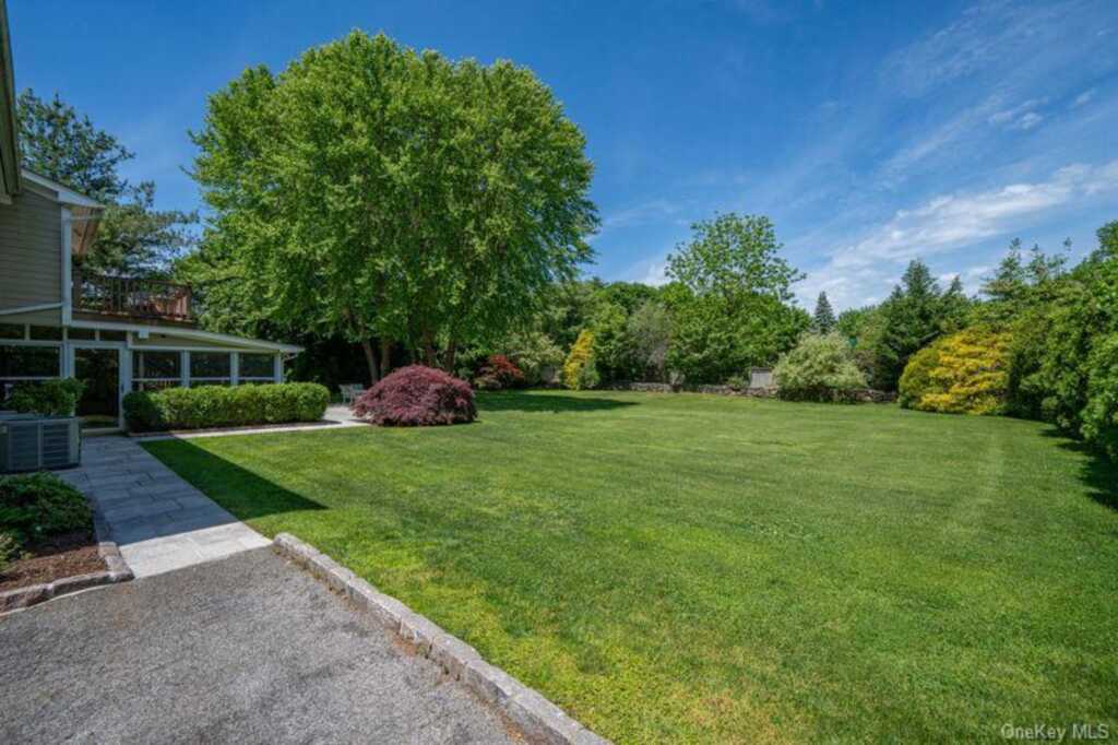 40 Hanson Lane, New Rochelle, NY 10804 - Photo 32 of 37