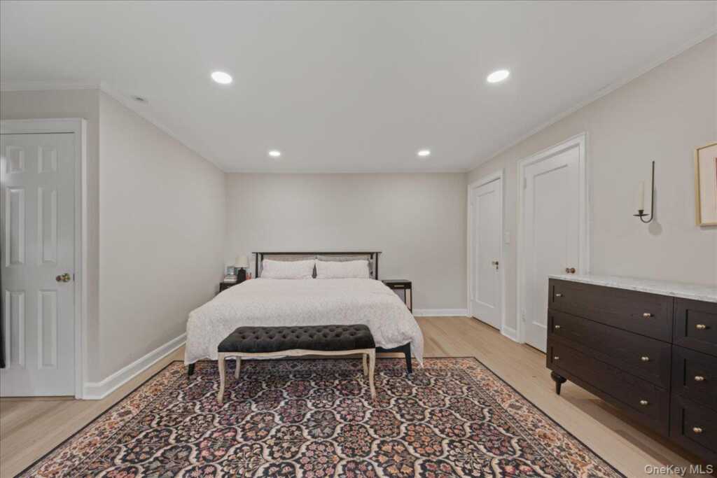 311 Lyncroft Road, New Rochelle, NY 10804 - Photo 22 of 39