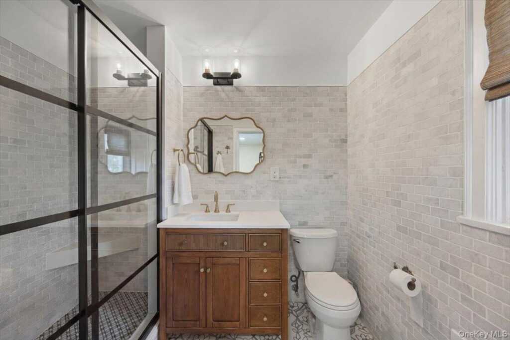 311 Lyncroft Road, New Rochelle, NY 10804 - Photo 23 of 39