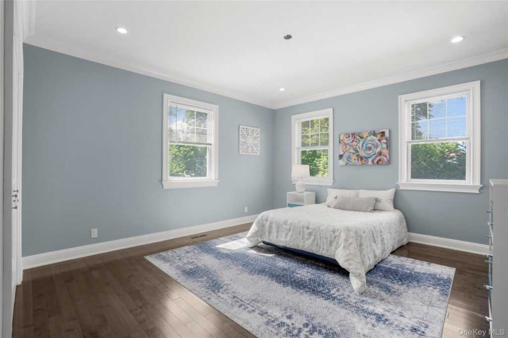 17 Clover Place, New Rochelle, NY 10805 - Photo 23 of 50