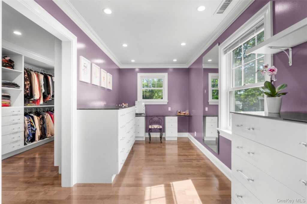 17 Clover Place, New Rochelle, NY 10805 - Photo 32 of 50