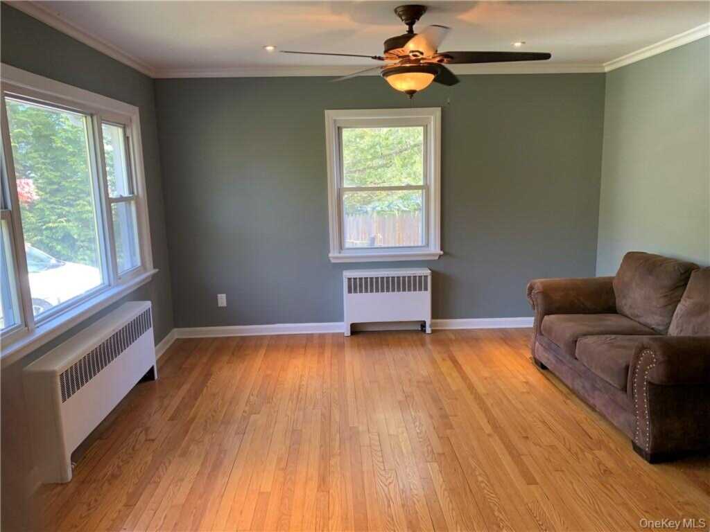 10 W Clarkstown Road, New City, NY 10956 - Photo 10 of 19