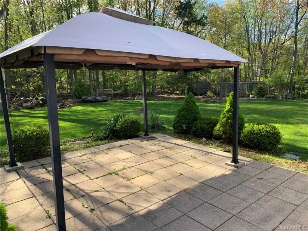 10 W Clarkstown Road, New City, NY 10956 - Photo 8 of 19