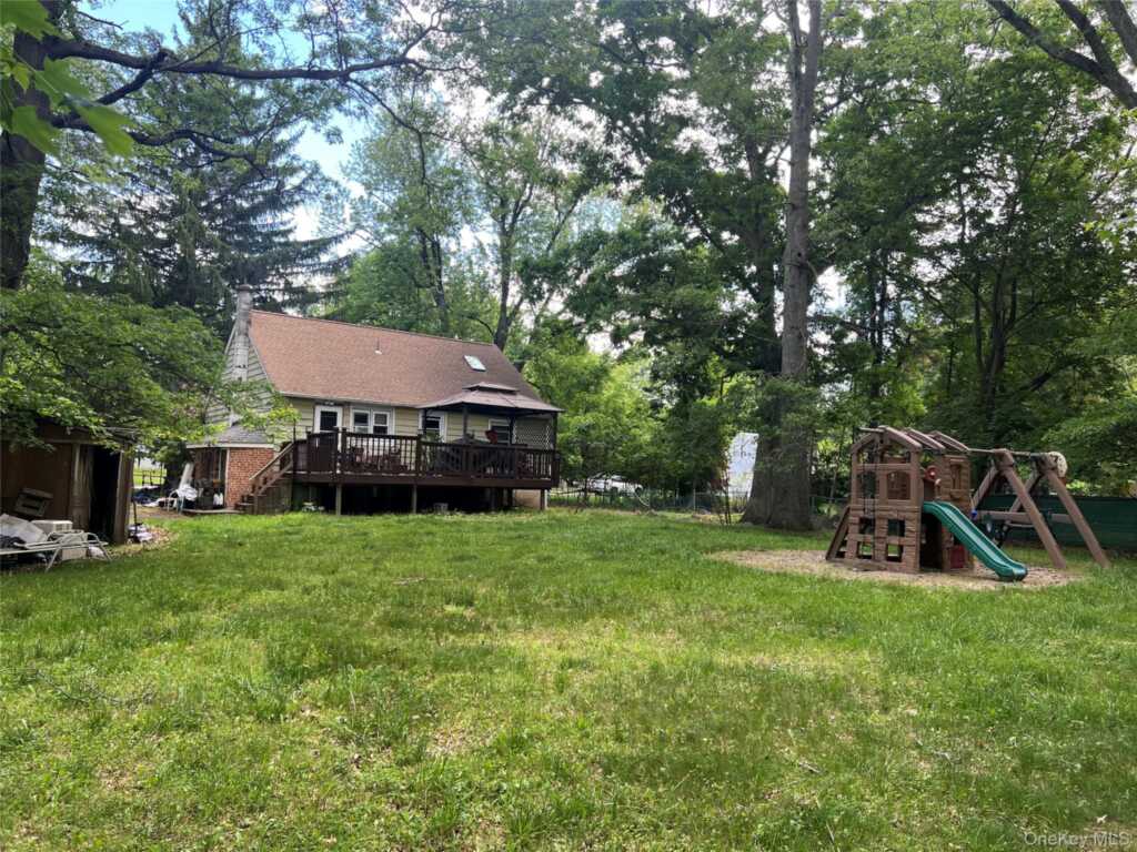 8 Mountain View, Suffern, NY 10901 - Photo 4 of 8