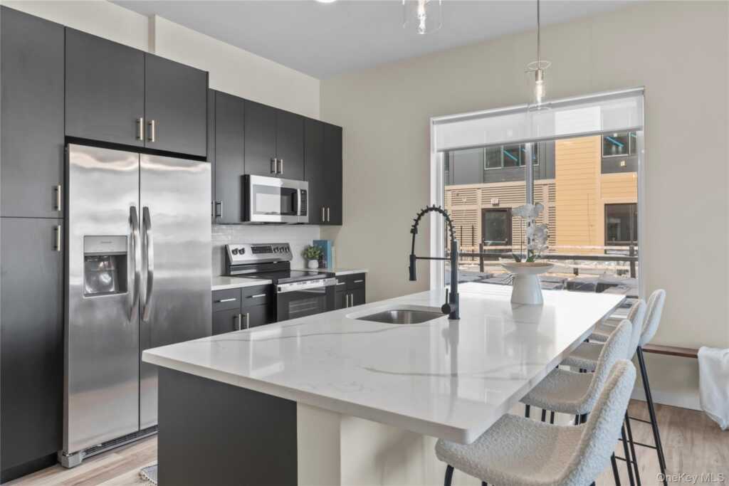 169 N Main Street, Unit #201, Rye, NY 10573 - Photo 33 of 45